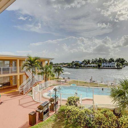 Aloha Escape Pompano Beach Apartment Bagian luar foto