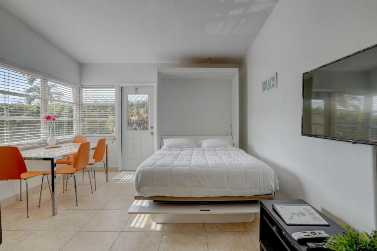 Aloha Escape Pompano Beach Apartment Bagian luar foto
