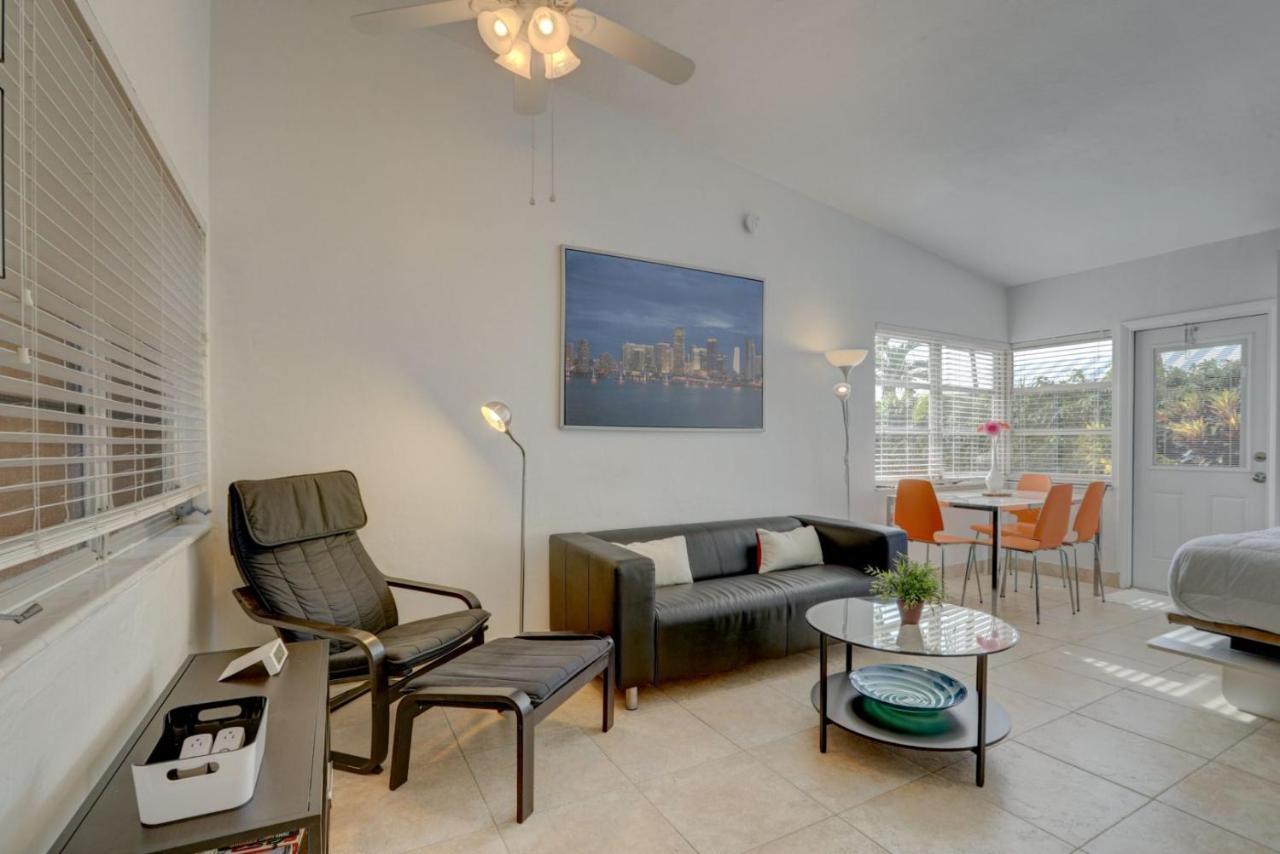 Aloha Escape Pompano Beach Apartment Bagian luar foto