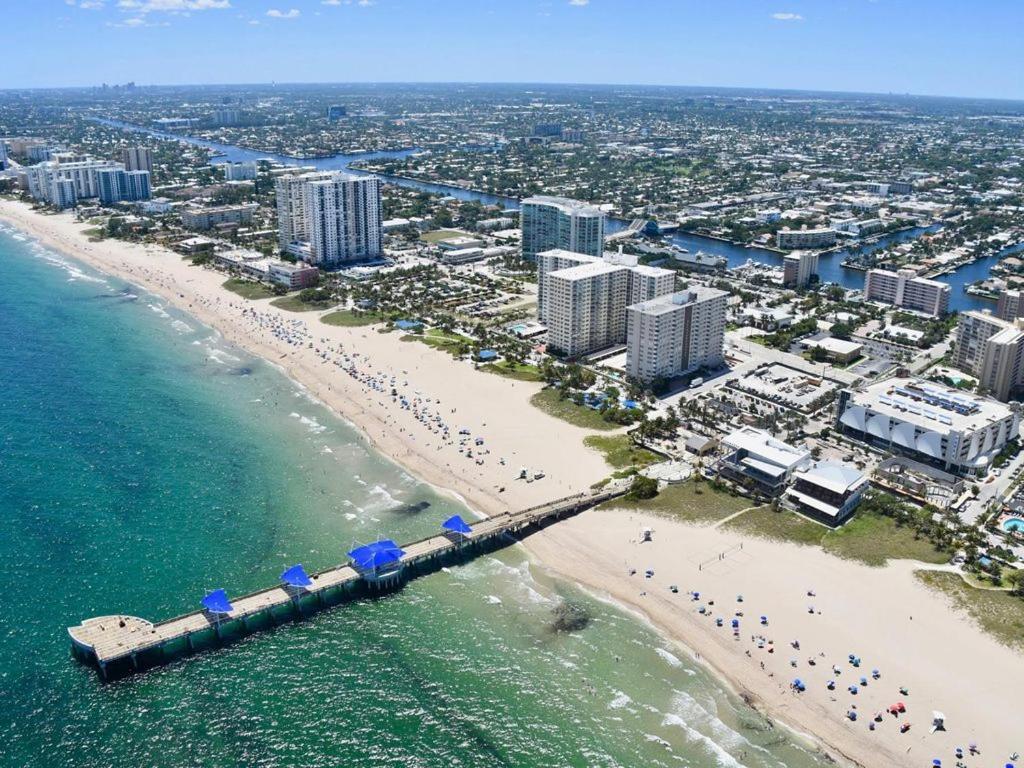 Aloha Escape Pompano Beach Apartment Bagian luar foto